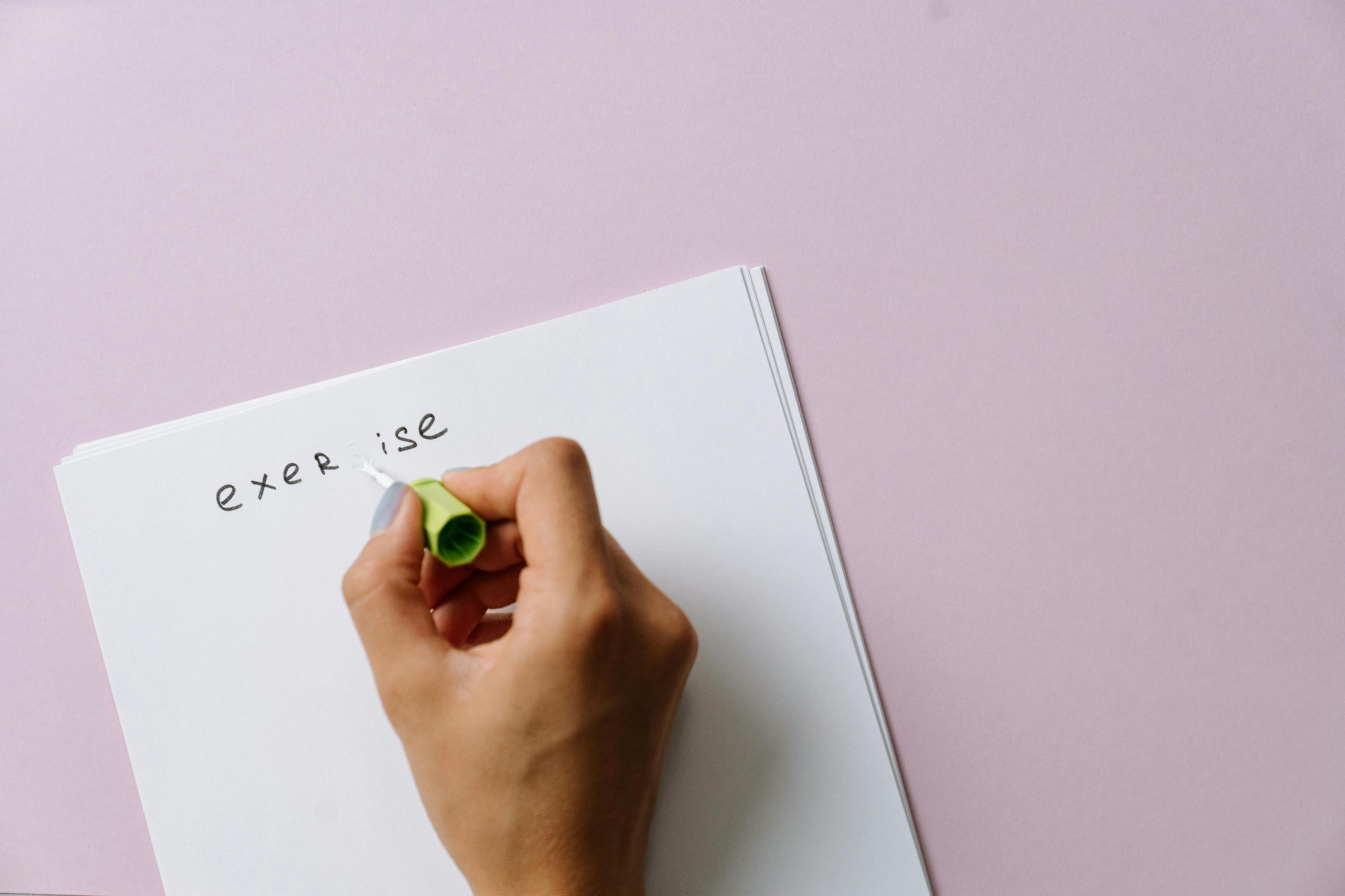 10 ejemplos de adjetivos calificativos en inglés